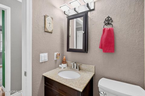 Tiny photo for 430 E 3rd Street, Perrysburg, OH 43551 (MLS # 10002462)