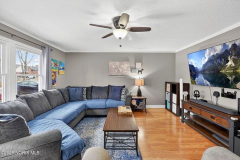 Tiny photo for 430 E 3rd Street, Perrysburg, OH 43551 (MLS # 10002462)