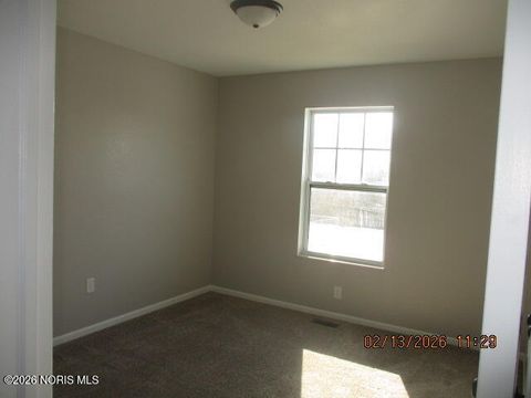 Tiny photo for 221 South Avenue, Toledo, OH 43609 (MLS # 10004077)