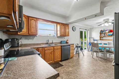 Tiny photo for 15460 Bishop Road, Bowling Green, OH 43402 (MLS # 10007813)