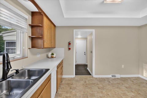 Tiny photo for 2801 Wicklow Road, Toledo, OH 43606 (MLS # 10014259)