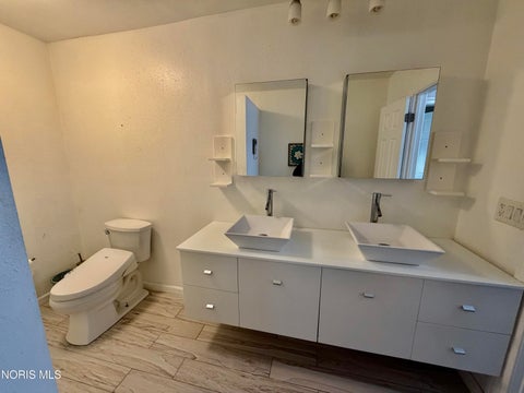 Tiny photo for 4447 Sulgrave Drive, Toledo, OH 43623 (MLS # 10013962)