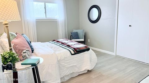 Tiny photo for 5043 Barton Place, Sylvania, OH 43560 (MLS # 10002211)