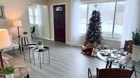 Tiny photo for 5043 Barton Place, Sylvania, OH 43560 (MLS # 10002211)