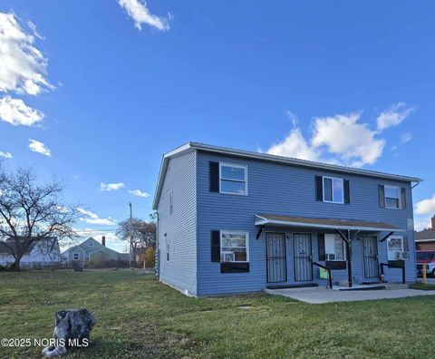 Photo of 3575 Stickney Avenue, Toledo, OH 43608 (MLS # 10001572)