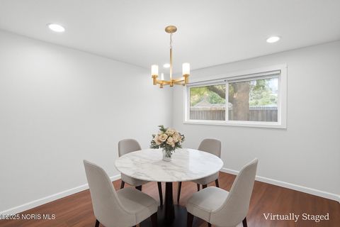 Tiny photo for 3144 E Lincolnshire Boulevard, Toledo, OH 43606 (MLS # 10000910)