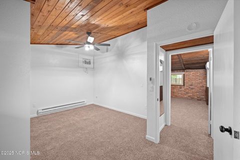 Tiny photo for 3144 E Lincolnshire Boulevard, Toledo, OH 43606 (MLS # 10000910)