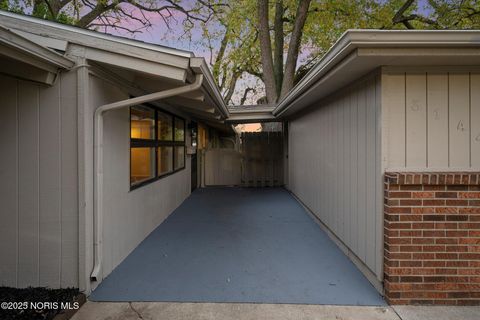 Tiny photo for 3144 E Lincolnshire Boulevard, Toledo, OH 43606 (MLS # 10000910)