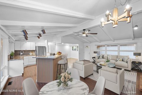 Tiny photo for 3144 E Lincolnshire Boulevard, Toledo, OH 43606 (MLS # 10000910)