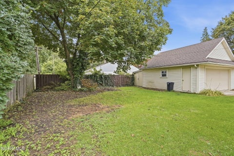 Tiny photo for 733 N Main Street, Fostoria, OH 44830 (MLS # 10013735)