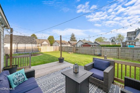Tiny photo for 641 Ansonia Street, Oregon, OH 43616 (MLS # 10006636)