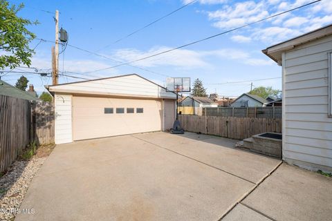 Tiny photo for 641 Ansonia Street, Oregon, OH 43616 (MLS # 10006636)