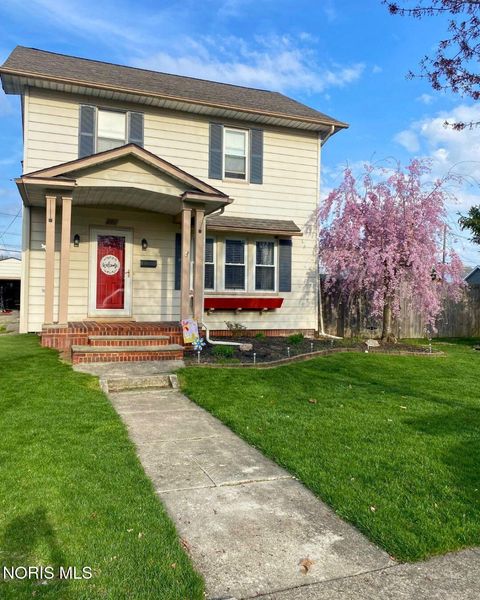 Photo of 641 Ansonia Street, Oregon, OH 43616 (MLS # 10006636)