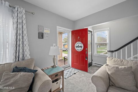 Tiny photo for 641 Ansonia Street, Oregon, OH 43616 (MLS # 10006636)