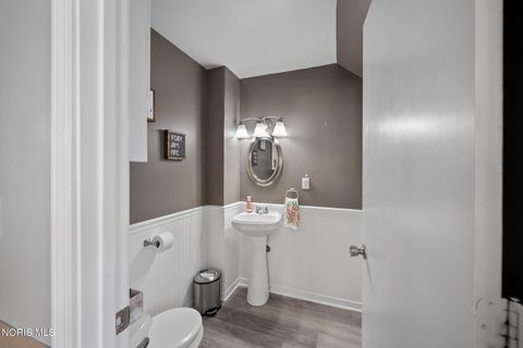 Tiny photo for 641 Ansonia Street, Oregon, OH 43616 (MLS # 10006636)