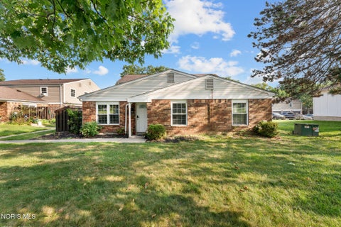 Photo of 5708 Bernath Court, Toledo, OH 43615 (MLS # 10010613)