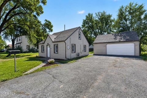 Tiny photo for 5235 Patriot Drive, Toledo, OH 43611 (MLS # 10013941)