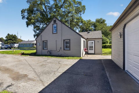 Tiny photo for 5235 Patriot Drive, Toledo, OH 43611 (MLS # 10013941)