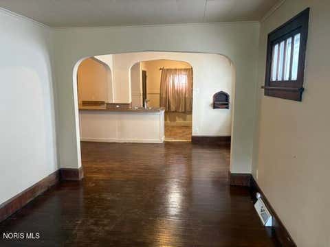 Tiny photo for 2034 Fairfax Road, Toledo, OH 43613 (MLS # 10012085)