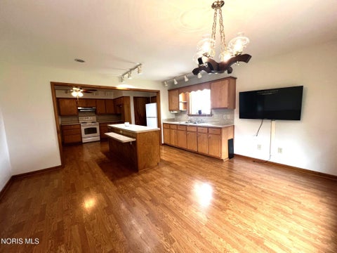 Tiny photo for 613 Gamber Court, Upper Sandusky, OH 43351 (MLS # 10010664)