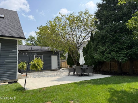 Tiny photo for 1111 Kurtz Street, Maumee, OH 43537 (MLS # 10012633)