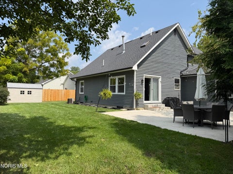 Tiny photo for 1111 Kurtz Street, Maumee, OH 43537 (MLS # 10012633)