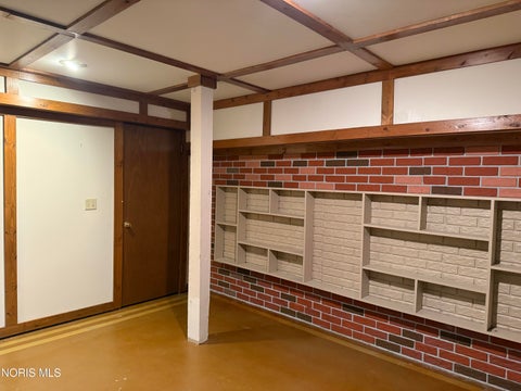 Tiny photo for 1111 Kurtz Street, Maumee, OH 43537 (MLS # 10012633)