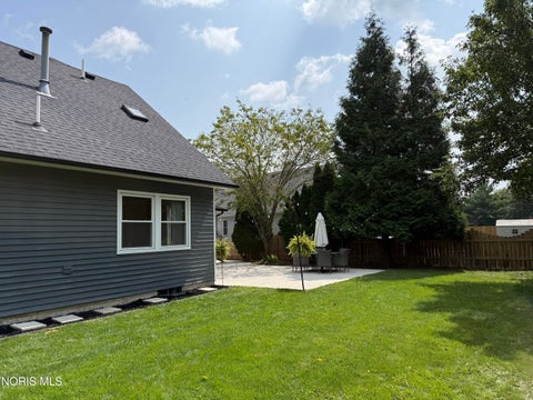 Tiny photo for 1111 Kurtz Street, Maumee, OH 43537 (MLS # 10012633)