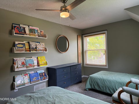 Tiny photo for 1111 Kurtz Street, Maumee, OH 43537 (MLS # 10012633)