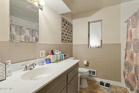 Tiny photo for 3806 Glendale Avenue, Toledo, OH 43614 (MLS # 10013426)