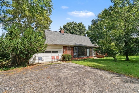 Tiny photo for 3806 Glendale Avenue, Toledo, OH 43614 (MLS # 10013426)