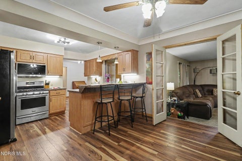 Tiny photo for 3806 Glendale Avenue, Toledo, OH 43614 (MLS # 10013426)