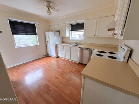 Tiny photo for 1414 Corbin Road, Toledo, OH 43612 (MLS # 10007667)