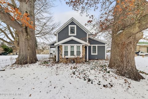 473 Dame Street Wauseon OH 43567