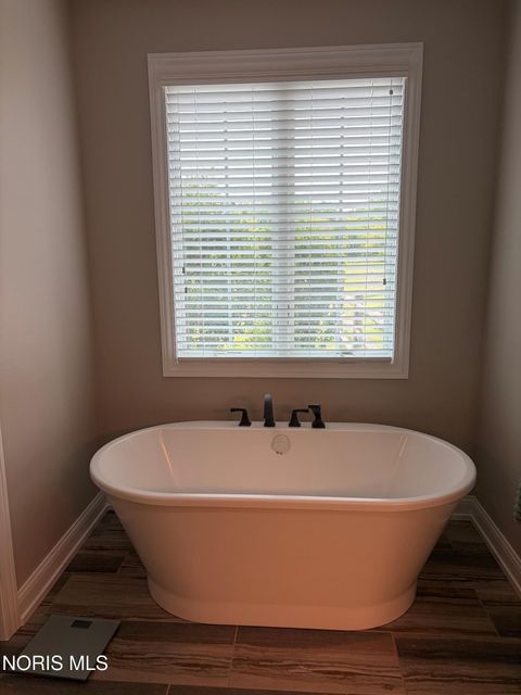 Tiny photo for 4045 Coder Cove Court, Maumee, OH 43537 (MLS # 10011043)