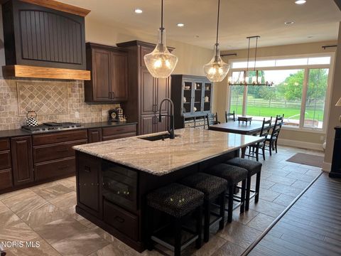 Tiny photo for 4045 Coder Cove Court, Maumee, OH 43537 (MLS # 10011043)