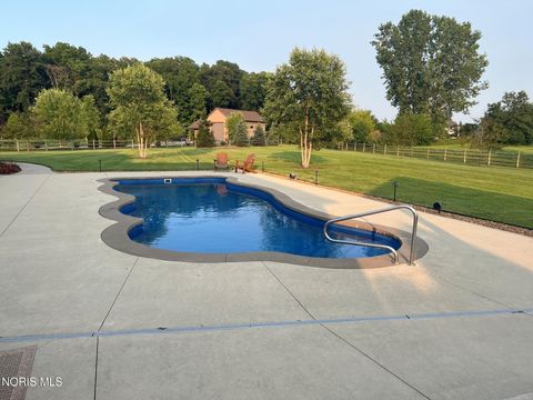 Tiny photo for 4045 Coder Cove Court, Maumee, OH 43537 (MLS # 10011043)