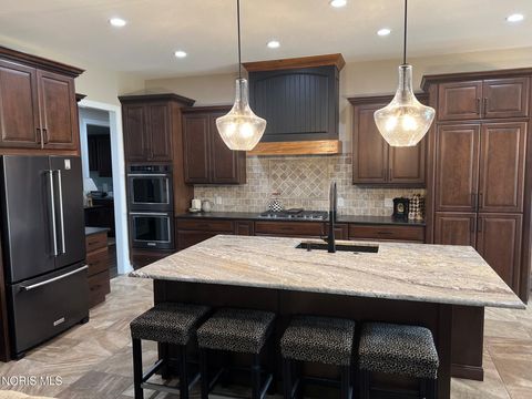 Tiny photo for 4045 Coder Cove Court, Maumee, OH 43537 (MLS # 10011043)