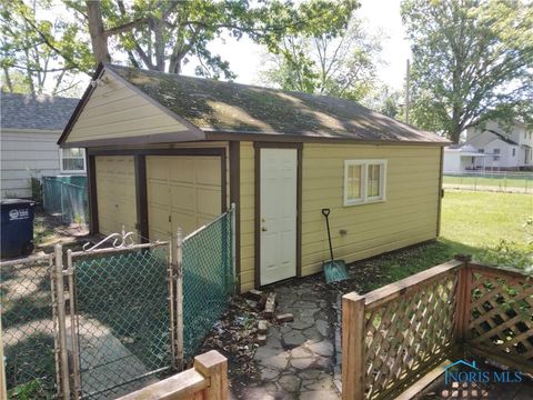 Tiny photo for 2309 Dunham Street, Toledo, OH 43609 (MLS # 10006425)