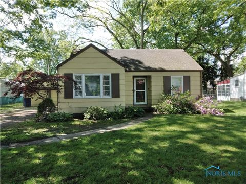 Photo of 2309 Dunham Street, Toledo, OH 43609 (MLS # 10006425)