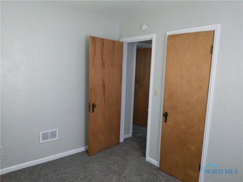 Tiny photo for 2309 Dunham Street, Toledo, OH 43609 (MLS # 10006425)