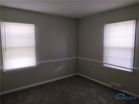 Tiny photo for 2309 Dunham Street, Toledo, OH 43609 (MLS # 10006425)