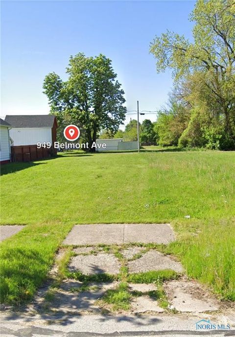 Photo of 949 Belmont Avenue, Toledo, OH 43607 (MLS # 10006996)