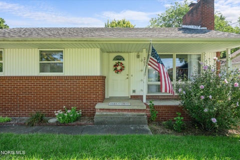 Tiny photo for 207 S Damascus Street, Liberty Center, OH 43532 (MLS # 10013165)