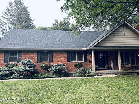 733 Findlay Street Perrysburg OH 43551