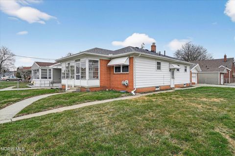 Photo of 5202 302nd Street, Toledo, OH 43611 (MLS # 10004511)