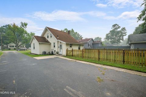 Tiny photo for 103 Silver Maple Drive, Perrysburg, OH 43551 (MLS # 10010704)