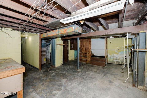 Tiny photo for 735 Gould Street, Northwood, OH 43619 (MLS # 10014699)