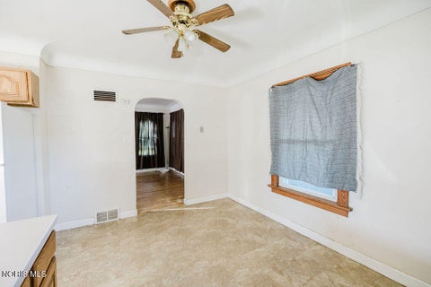 Tiny photo for 735 Gould Street, Northwood, OH 43619 (MLS # 10014699)