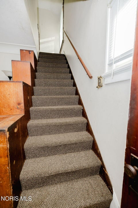 Tiny photo for 735 Gould Street, Northwood, OH 43619 (MLS # 10014699)